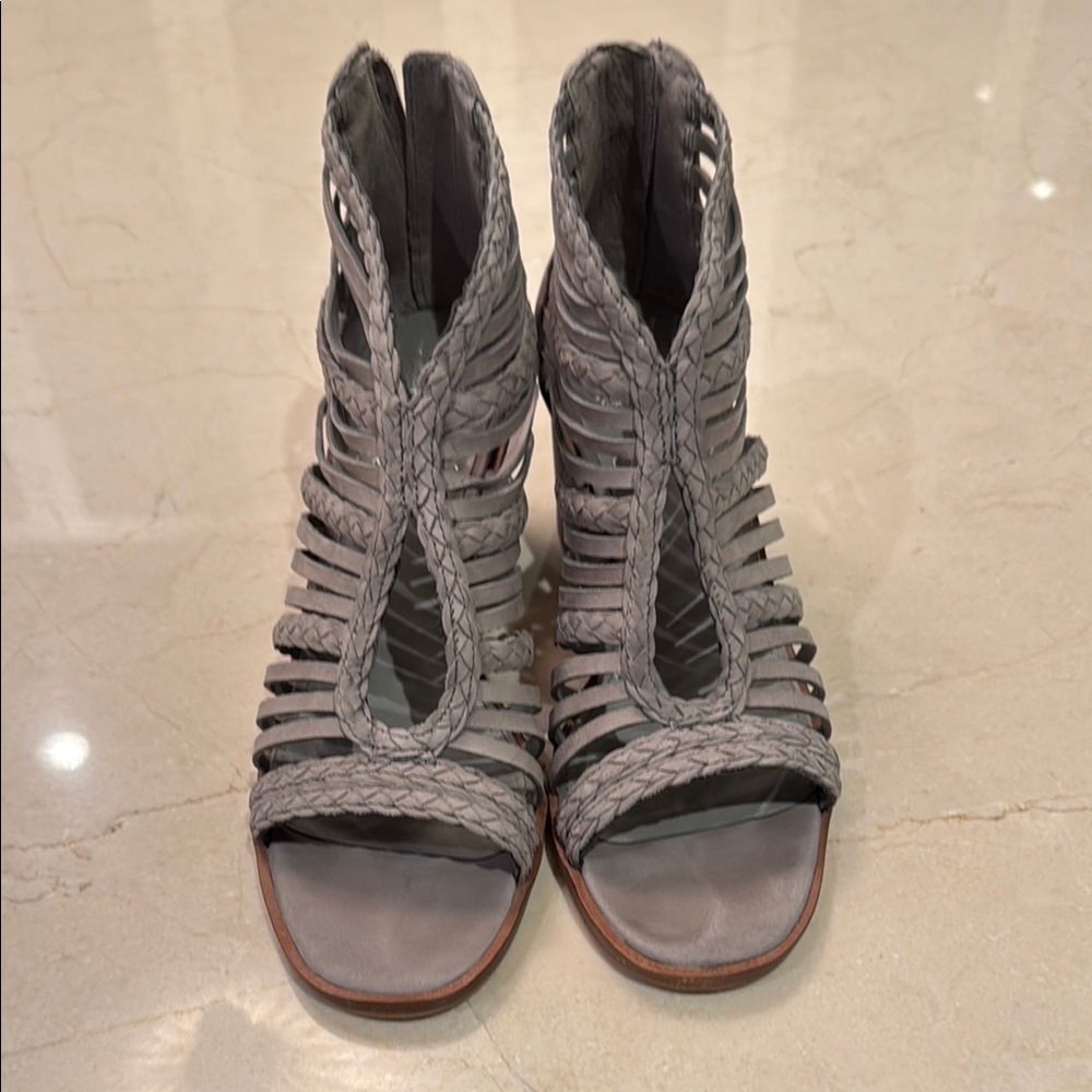Stylish Gray Women's Sandals